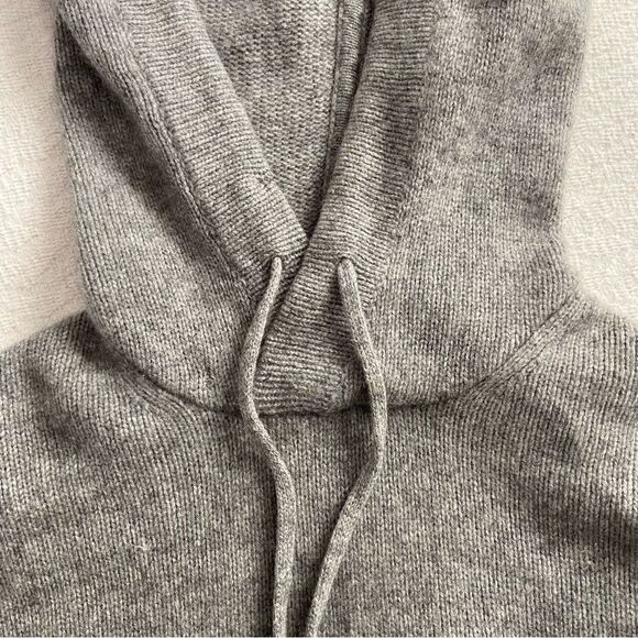 The Group by Babaton + Cashmere
Payette Hoodie - Picture 8 of 13